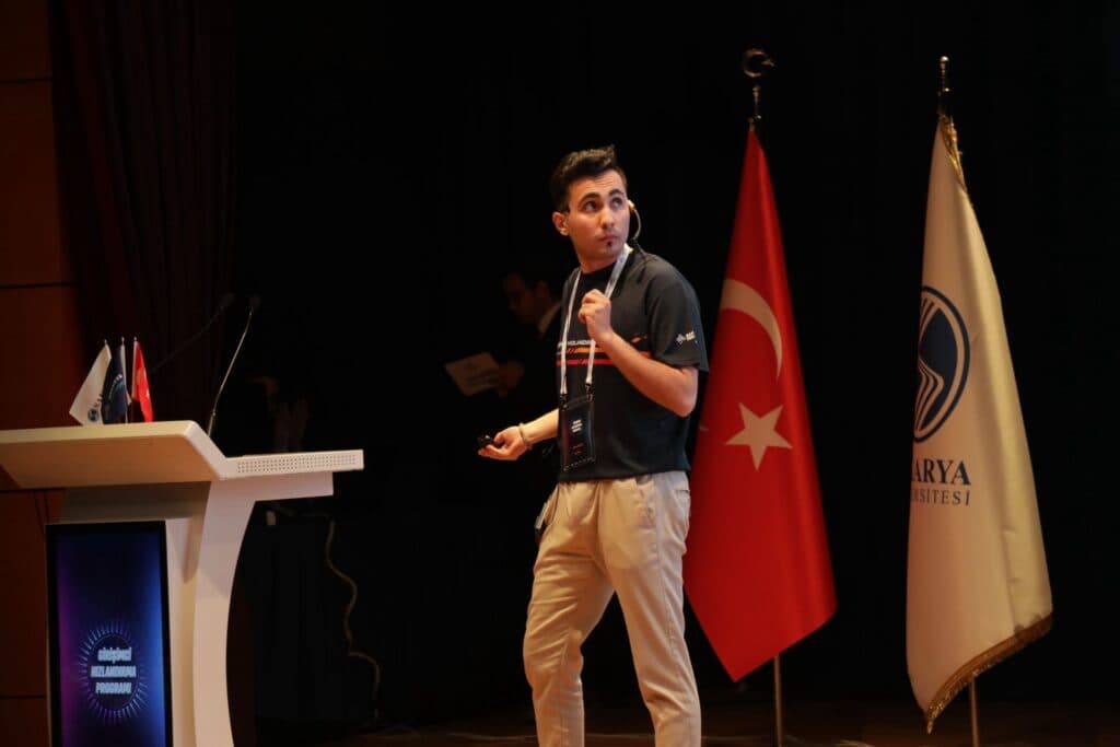 Ahmet — Eleythra Kurucusu ve CEO